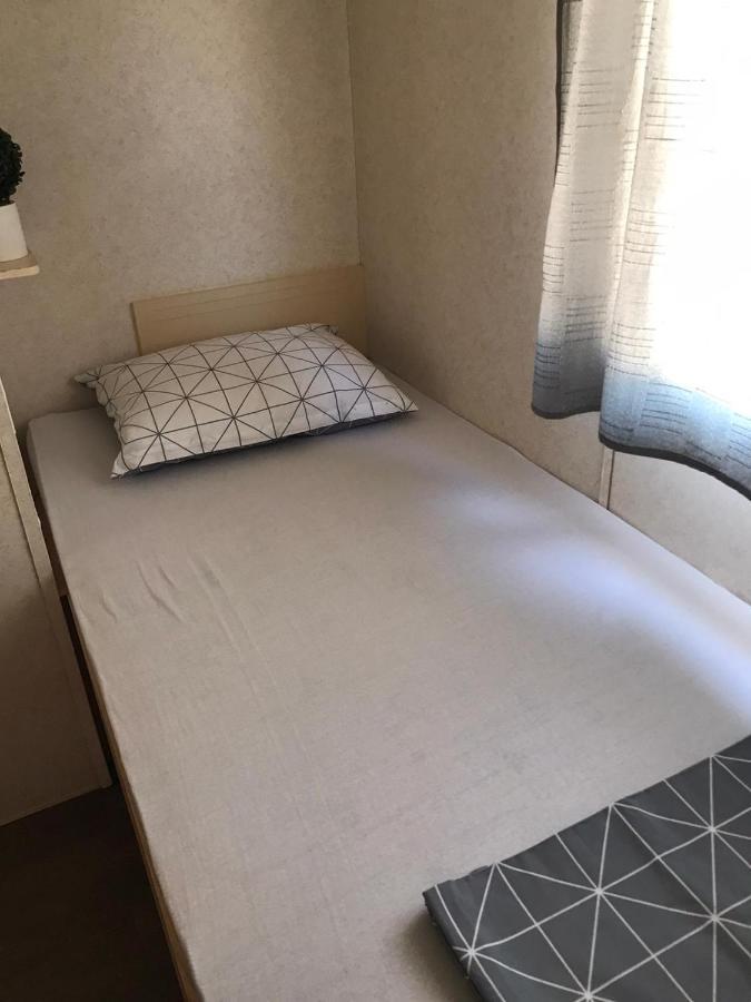 Mobile Home Tomic Tisno Eksteriør bilde